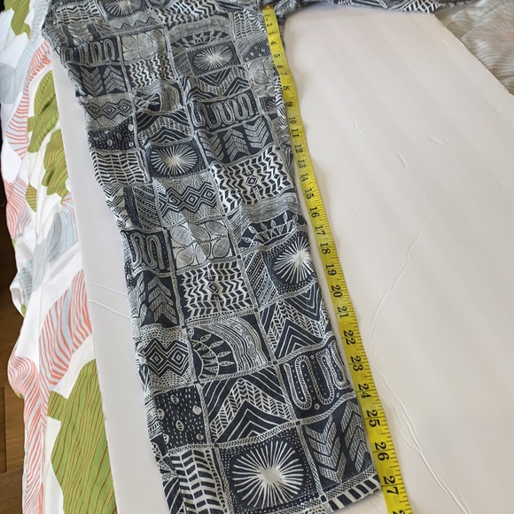 Mara Hoffman| Navy/White Patterned Viscose Pants - Picture 12 of 12